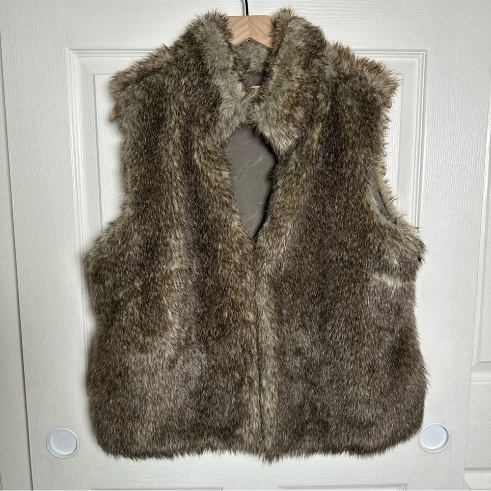 Michael Kors Faux Fur Vest Women’s X-Large Two Clasp Closure Brown Moto Mob Wife
